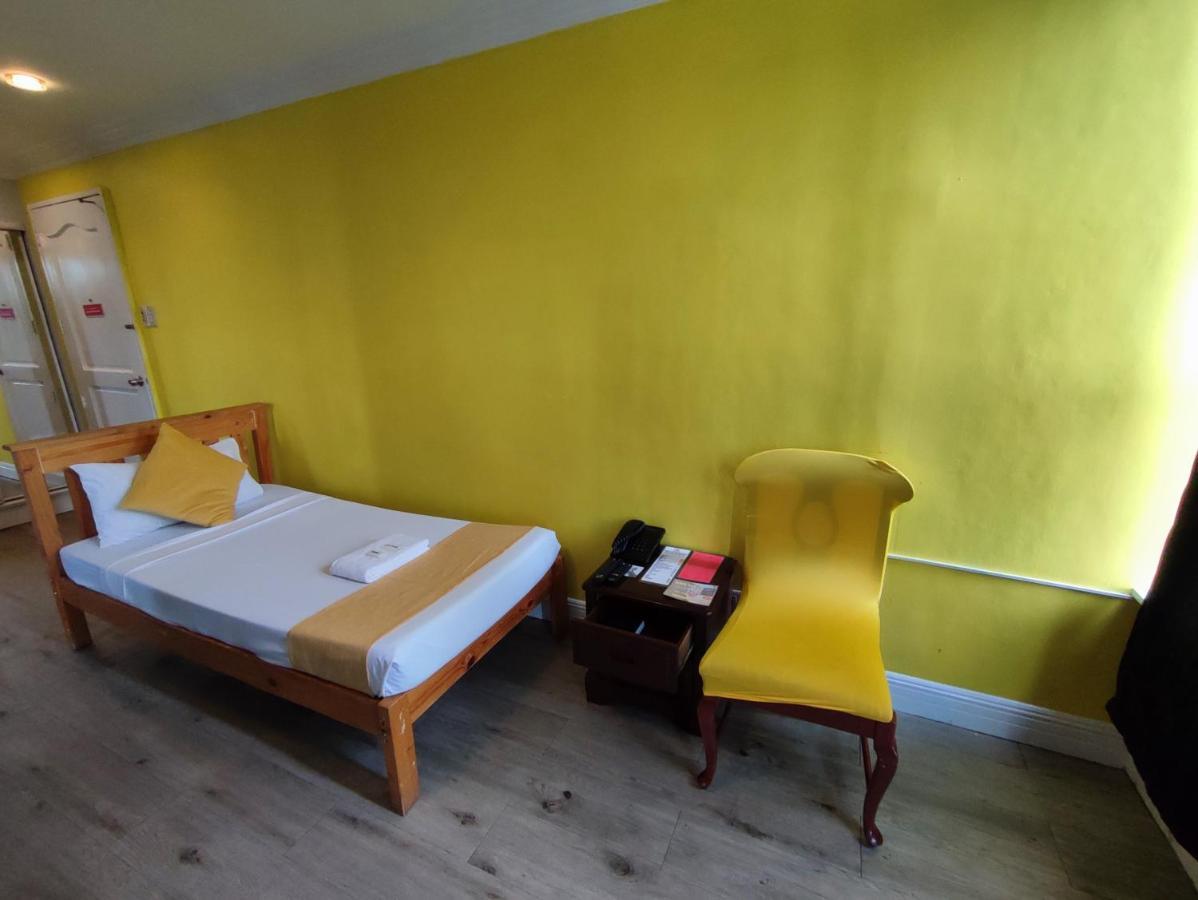 Manila Airport By Urban Connect Hotel Pasay