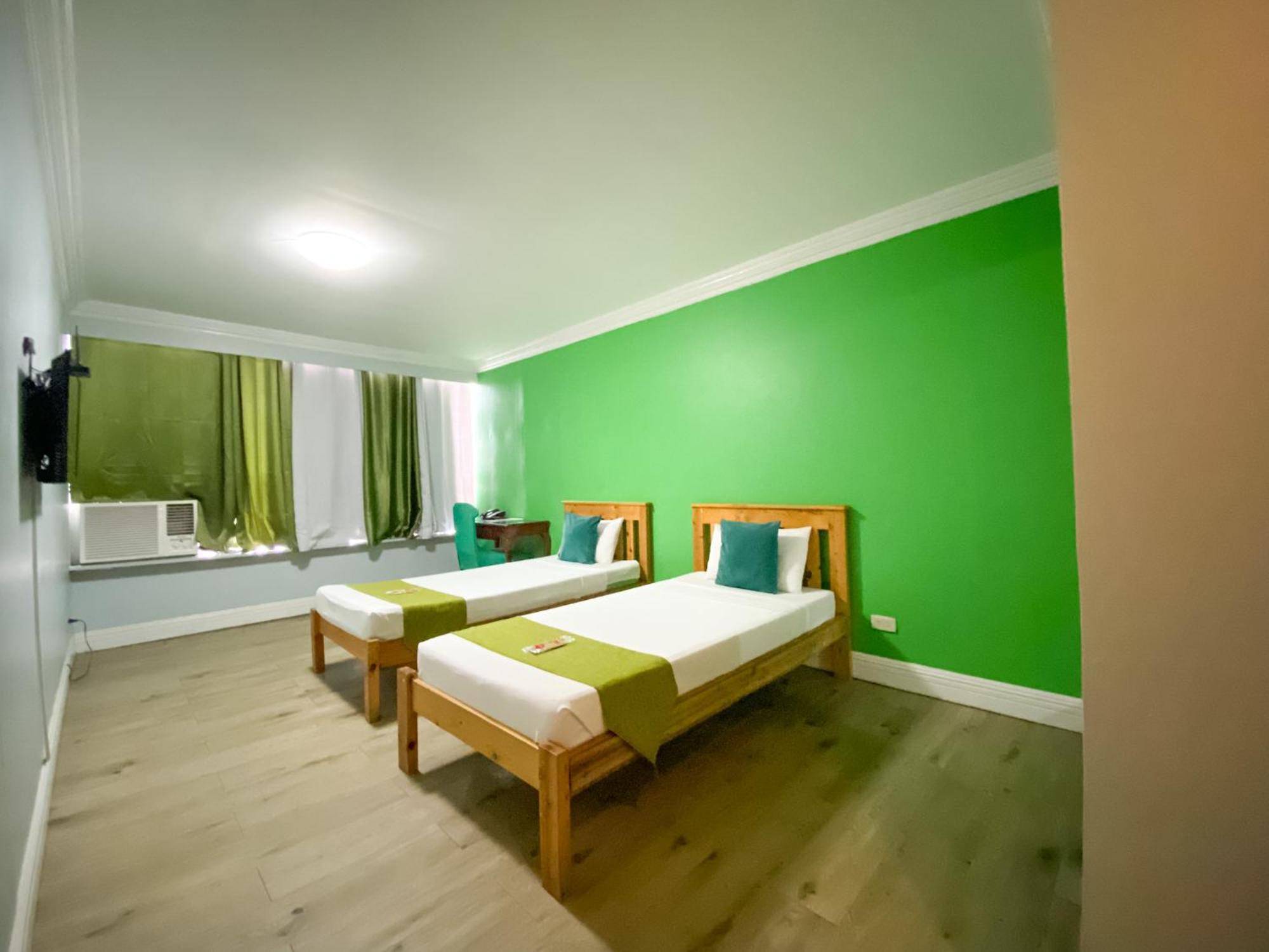 Hotel Manila Airport By Urban Connect Pasay